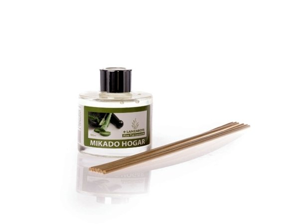 Kalėdos atkeliauja į kiekvienus namus.