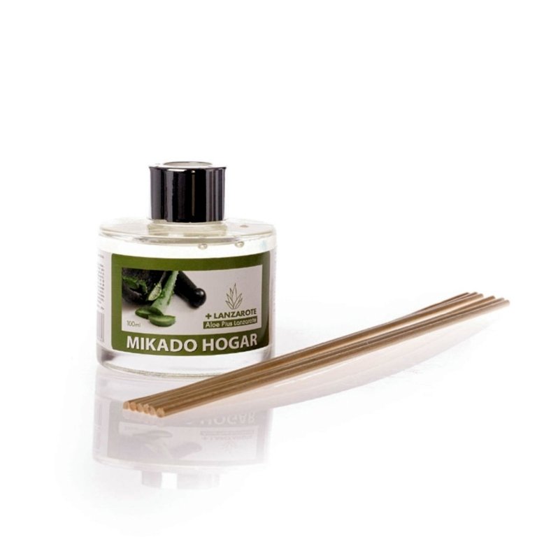 Kalėdos atkeliauja į kiekvienus namus.